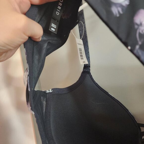 Black Floral Push Up Bra 40D - Picture 4 of 4